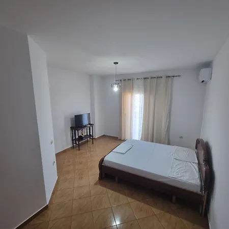 Caushaj Apartment Vlore